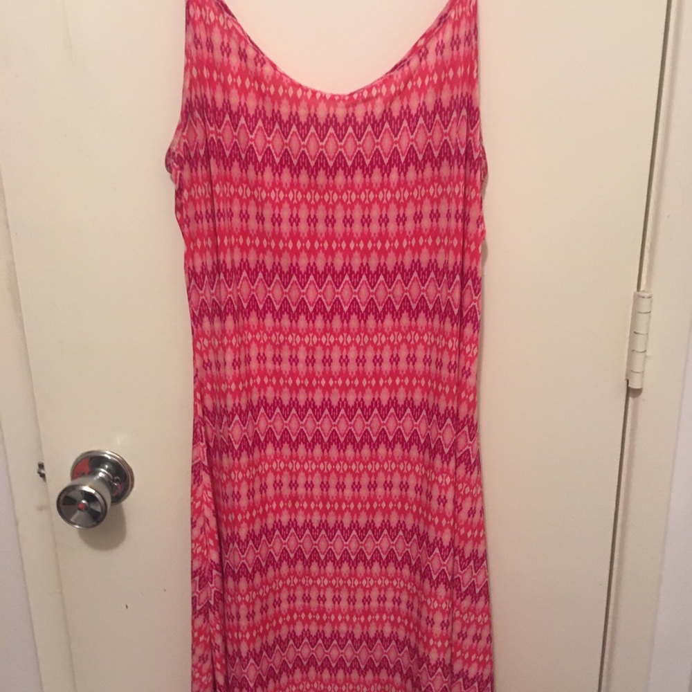 Pink light weight dress. Very thin Nd soft .